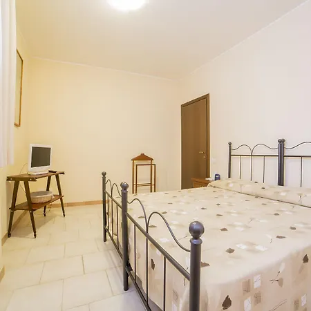 Del Vecchio Borgo Vacri