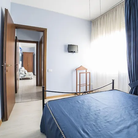 Del Vecchio Borgo Вакри