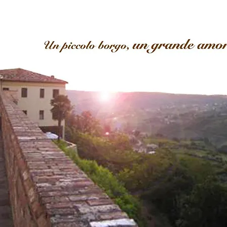 Отель Del Vecchio Borgo 3*