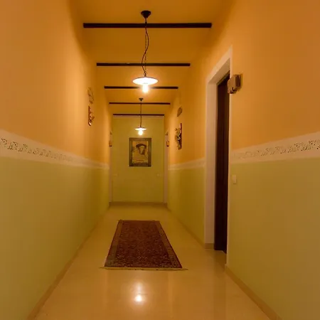 Del Vecchio Borgo 3*