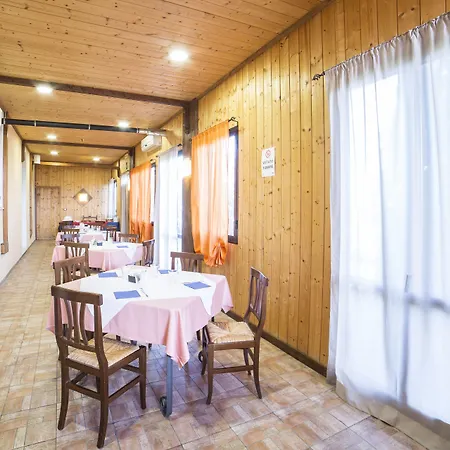 Del Vecchio Borgo Вакри