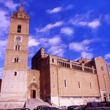 Отель Del Vecchio Borgo