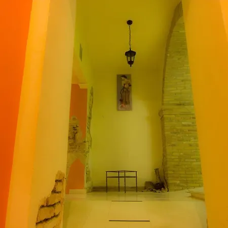 Отель Del Vecchio Borgo 3*