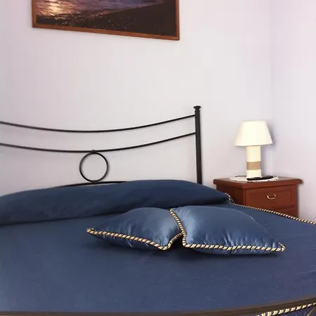 Отель Del Vecchio Borgo 3*